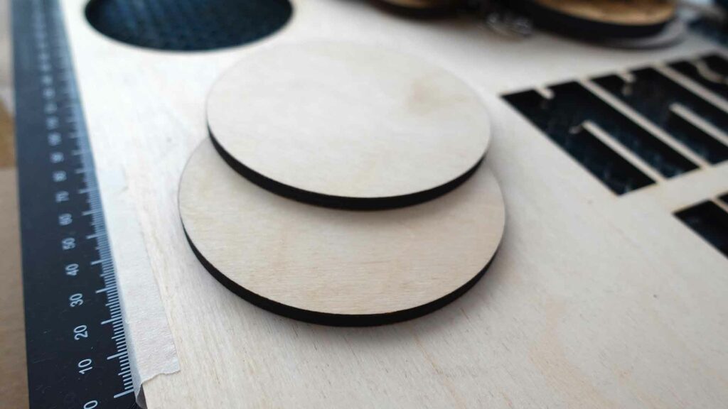 Disque en bois contreplaqué pour la création d'objets en bois